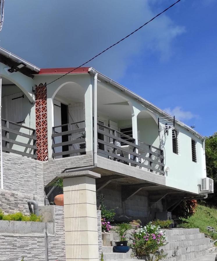 Villa "Au Magnifique Vue " Le Marin Exterior foto