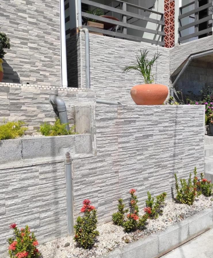 Villa "Au Magnifique Vue " Le Marin Exterior foto