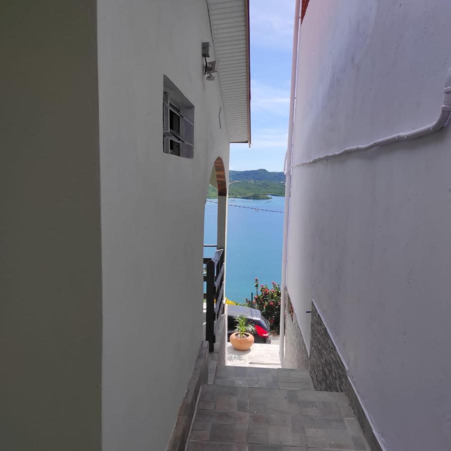 Villa "Au Magnifique Vue " Le Marin Exterior foto